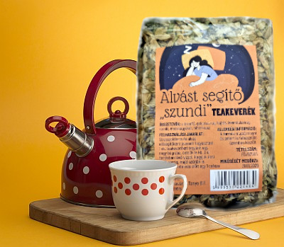 Alvást segítő szundi teakeverék